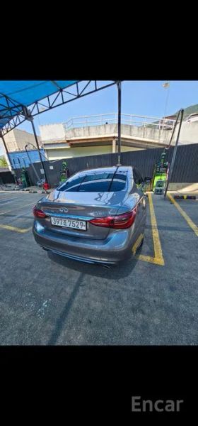 Infiniti Q50