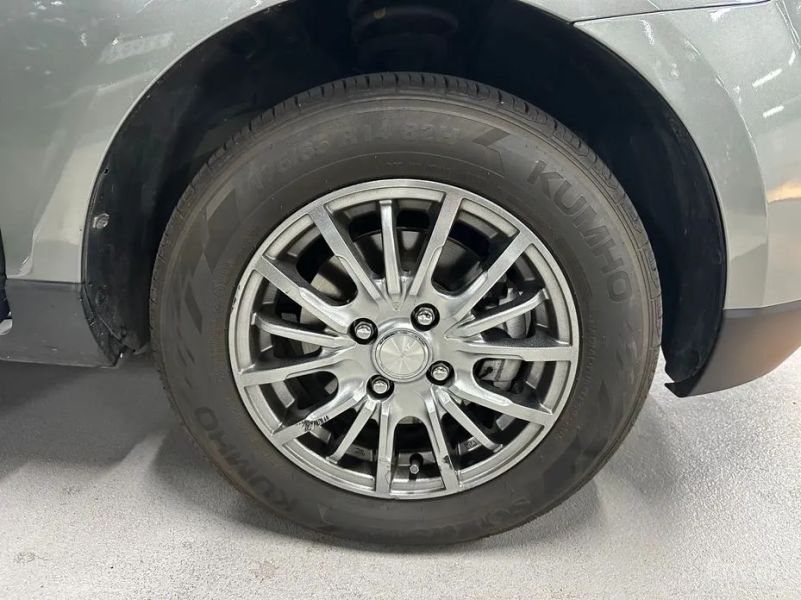 Mazda Verisa