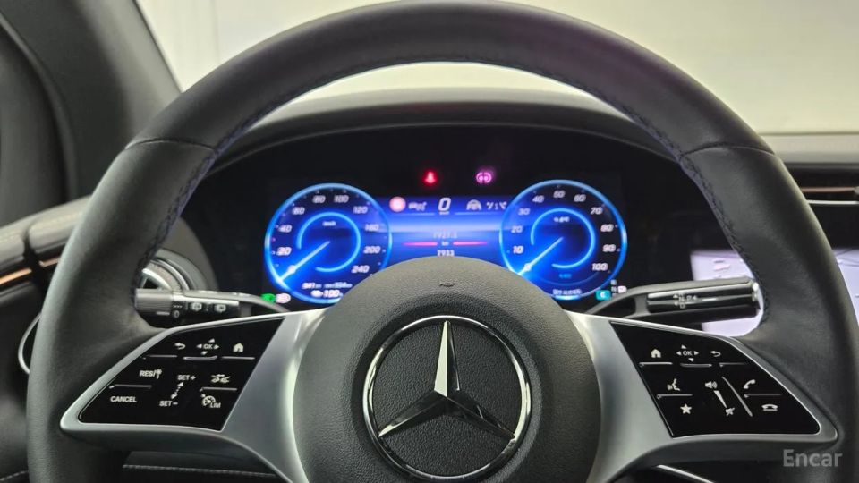 Mercedes-Benz EQE