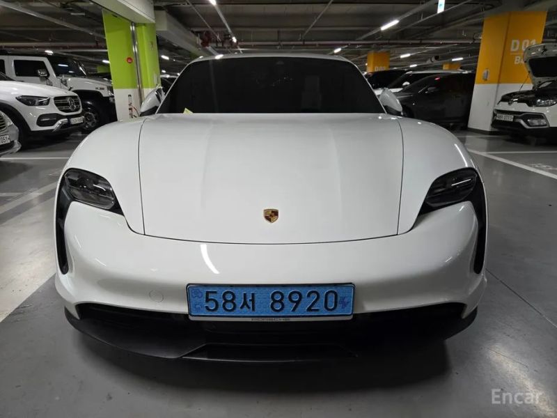 Porsche Taycan