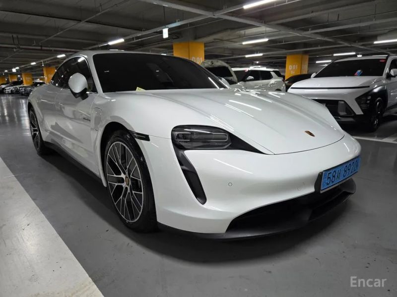 Porsche Taycan