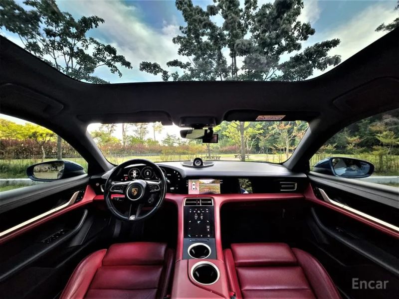 Porsche Taycan