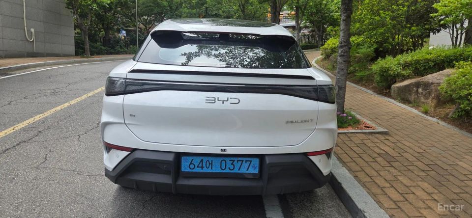 BYD Sealion 7