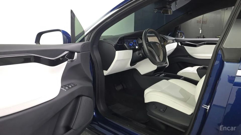 Tesla model-x