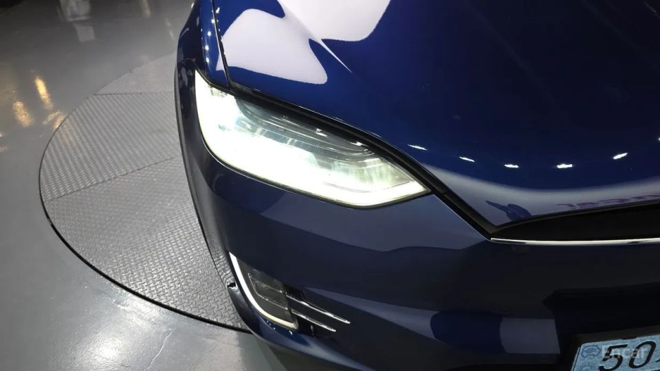 Tesla model-x