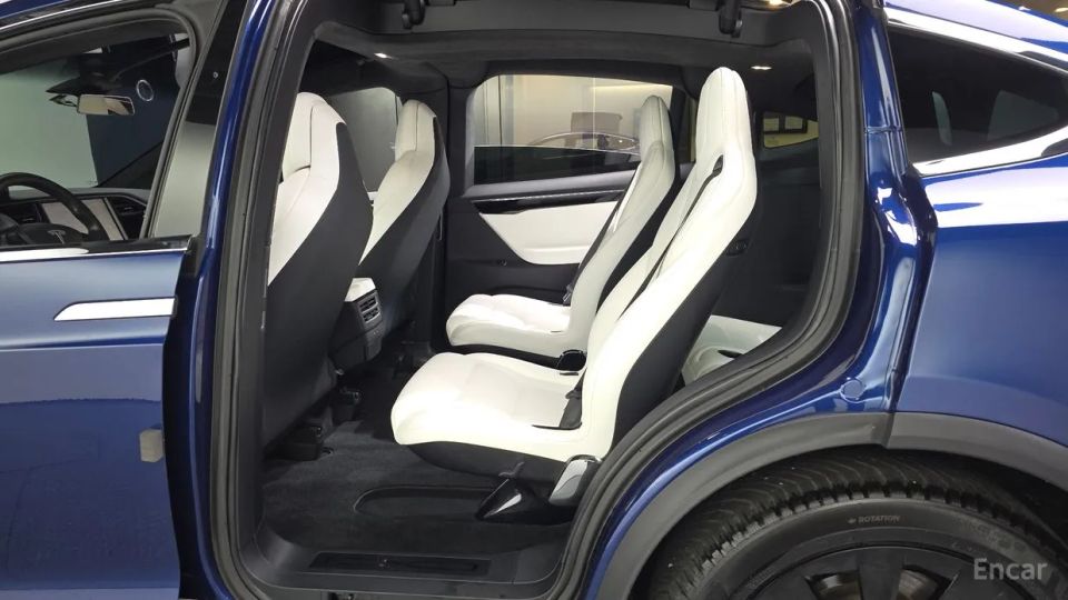 Tesla model-x