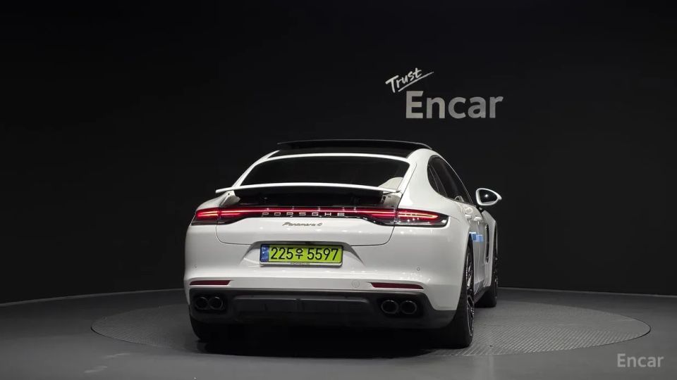 Porsche Panamera