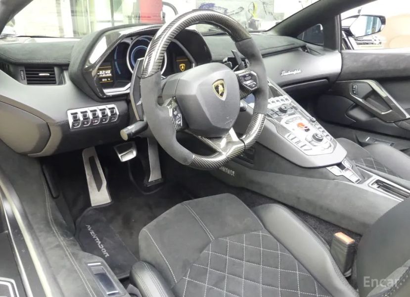 Lamborghini Aventador