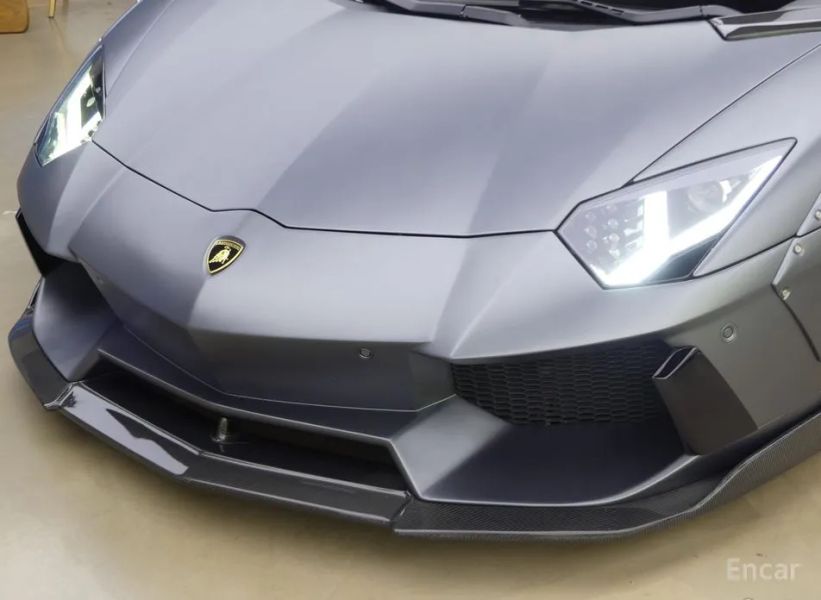 Lamborghini Aventador