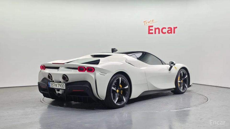 Ferrari SF90