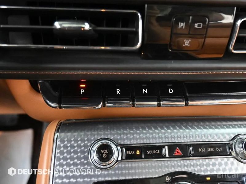 Lincoln Aviator