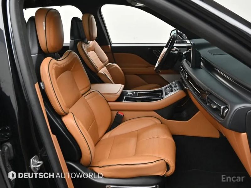 Lincoln Aviator