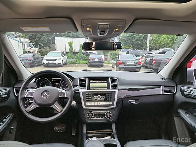 Mercedes-Benz M-class