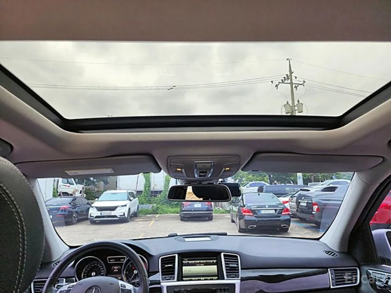 Mercedes-Benz M-class