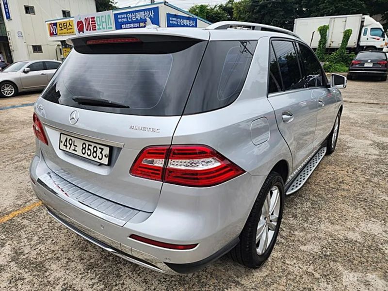 Mercedes-Benz M-class