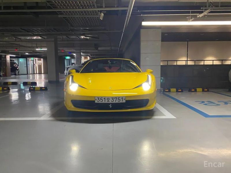Ferrari 458