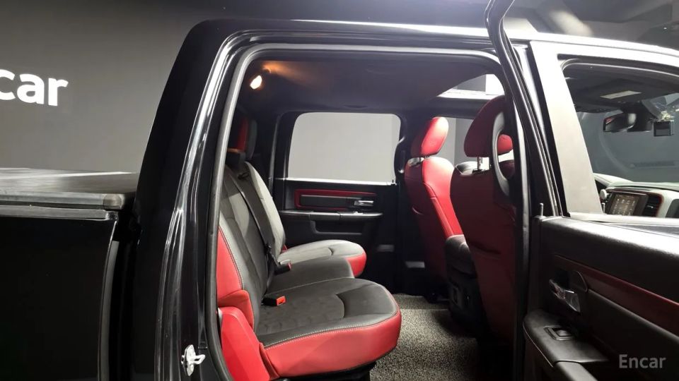 Dodge Ram Pick Up