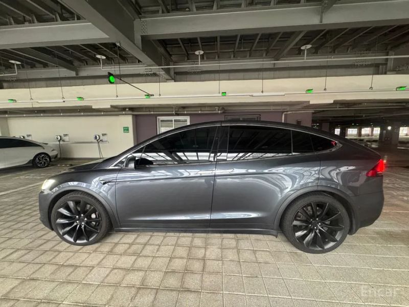 Tesla model-x