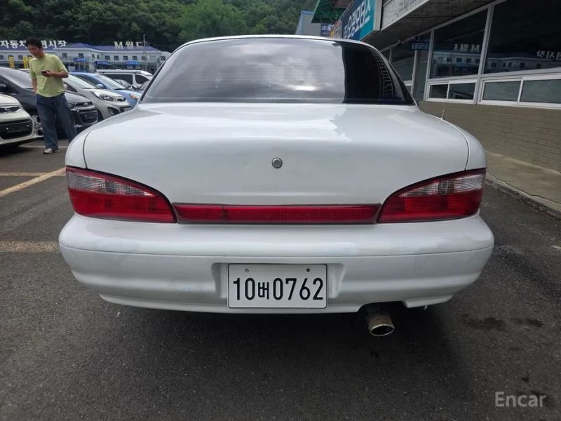 Kia Credos