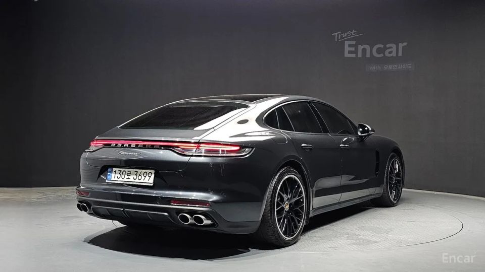 Porsche Panamera