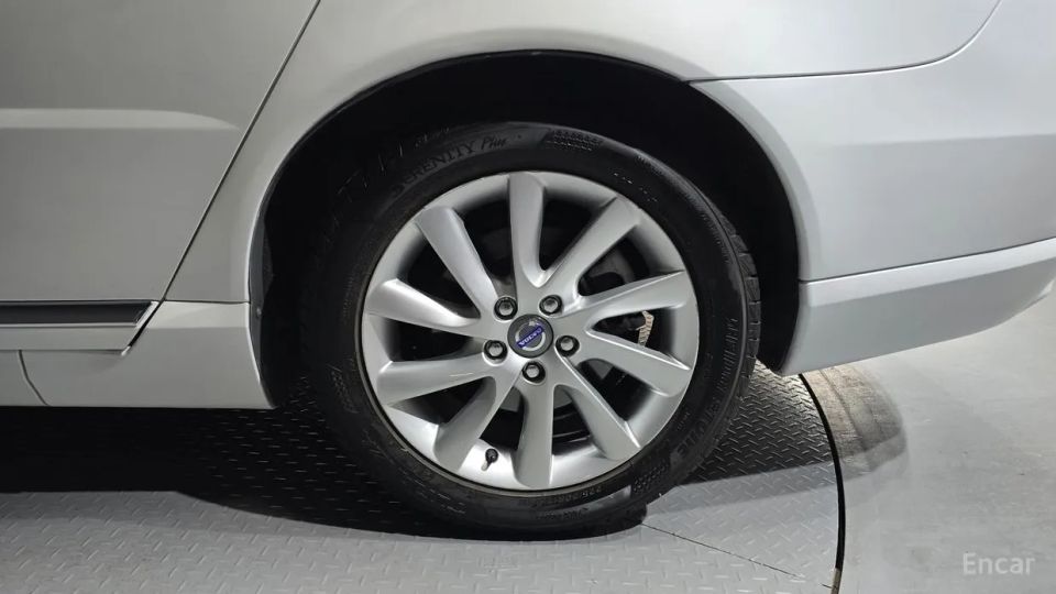 Volvo S80