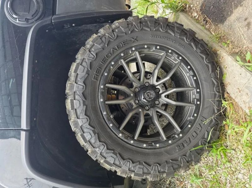 Hummer H3