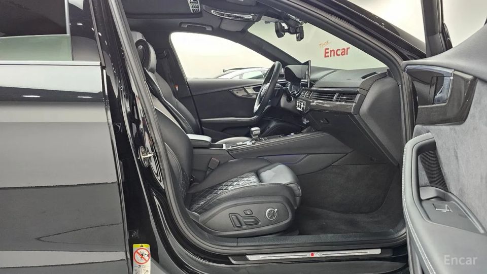 Audi S4