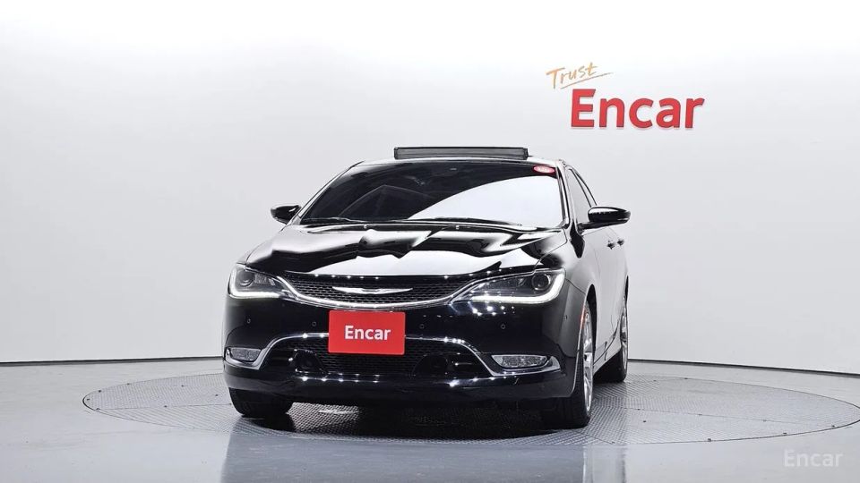 Chrysler 200