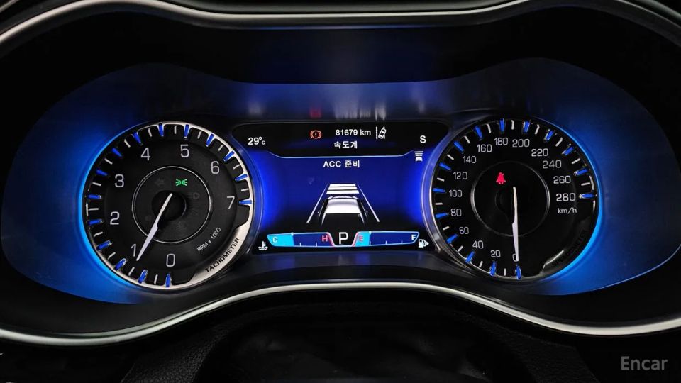 Chrysler 200