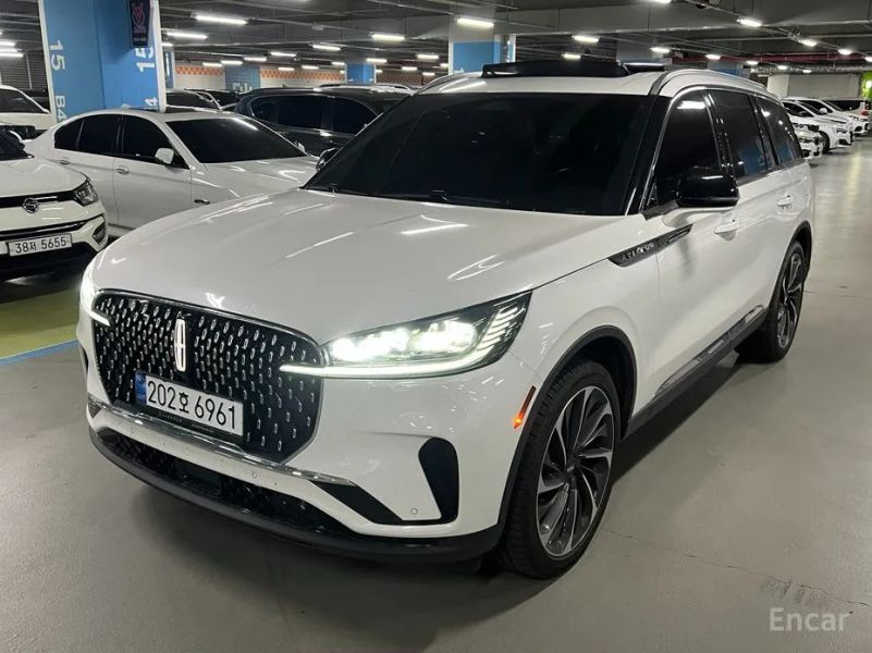 Lincoln Aviator