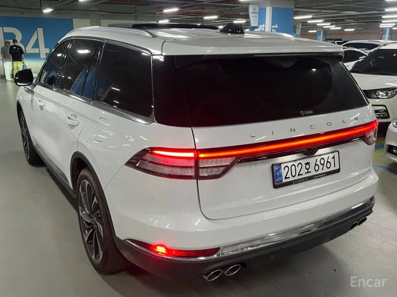 Lincoln Aviator