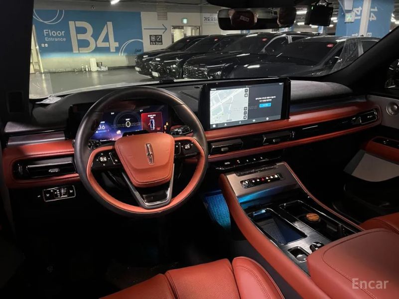 Lincoln Aviator