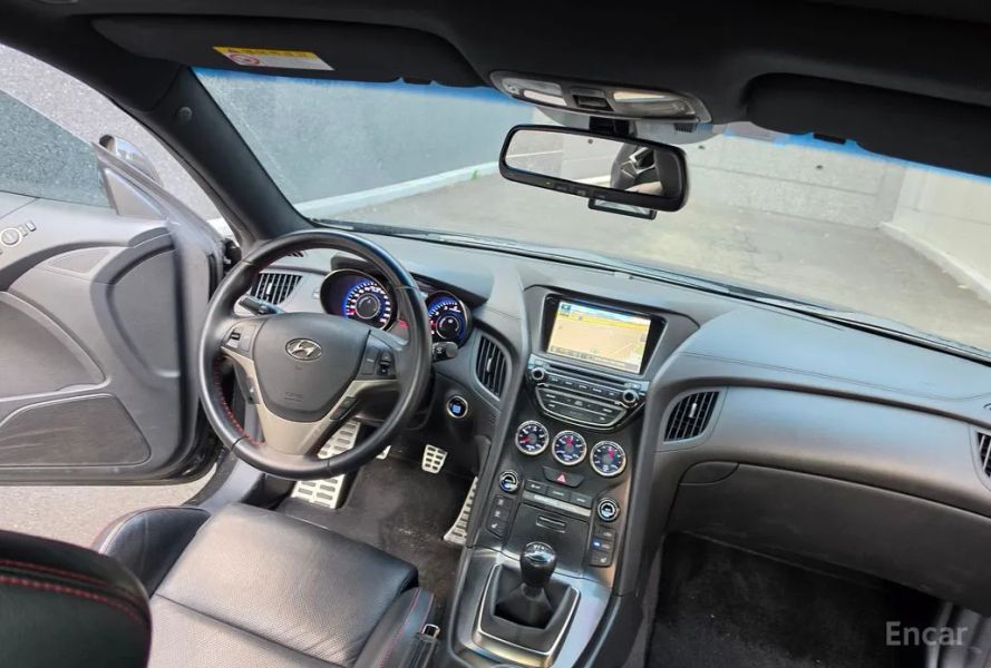 Hyundai Genesis