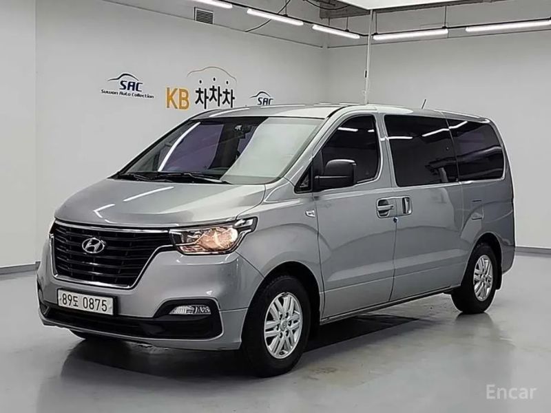 Hyundai Starex