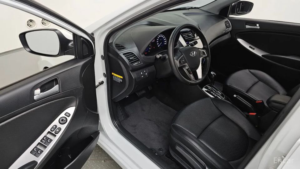 Hyundai Accent