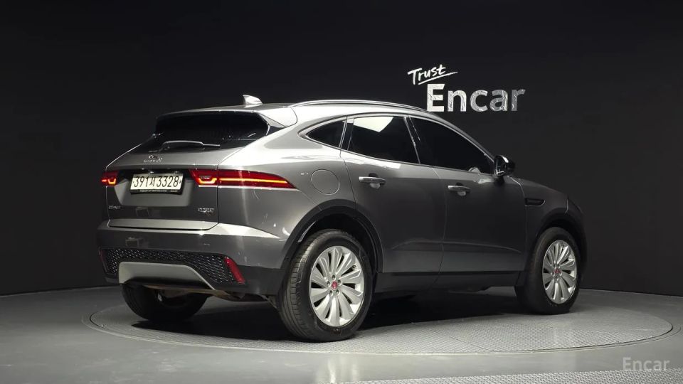 Jaguar E-PACE