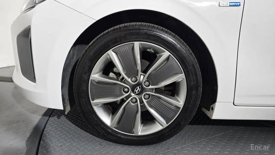 Hyundai Ioniq