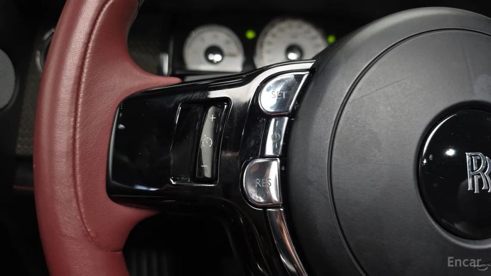 Rolls-Royce Dawn
