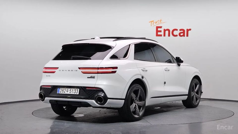 Genesis GV70