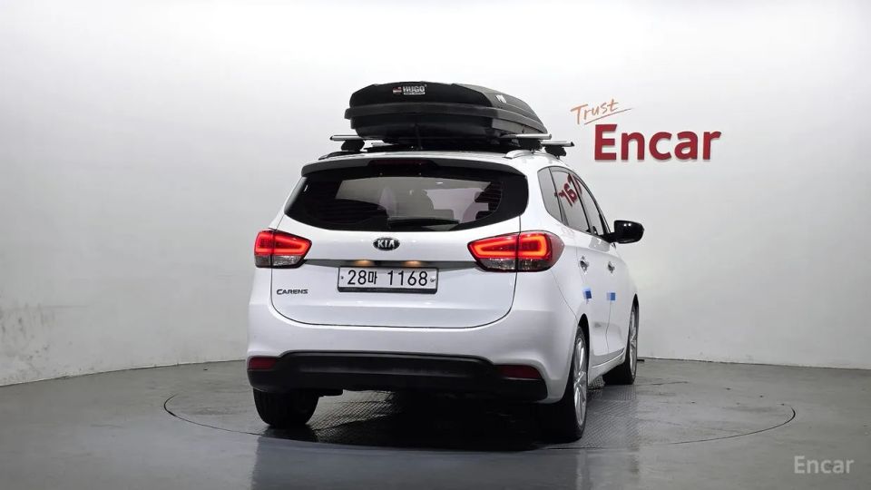 Kia Carens