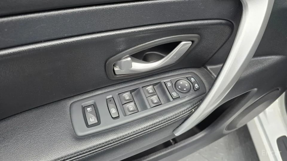 Renault-KoreaSamsung SM5
