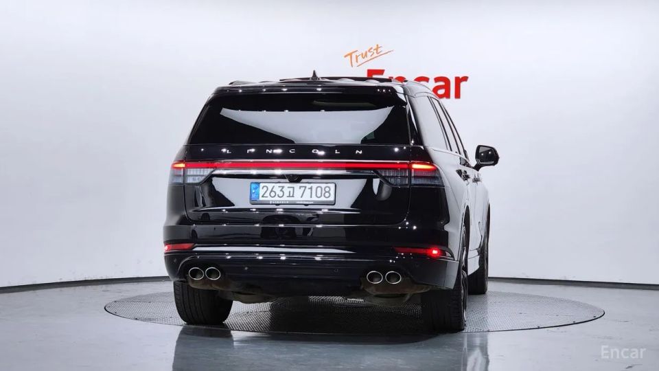 Lincoln Aviator