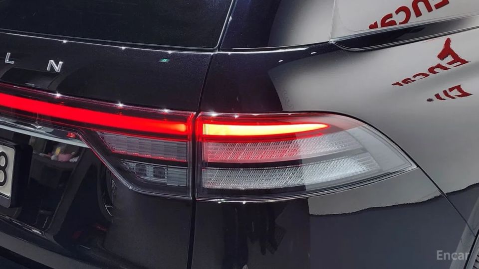 Lincoln Aviator