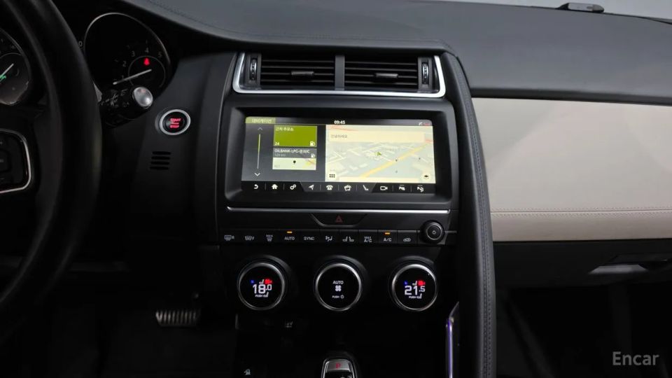 Jaguar E-PACE