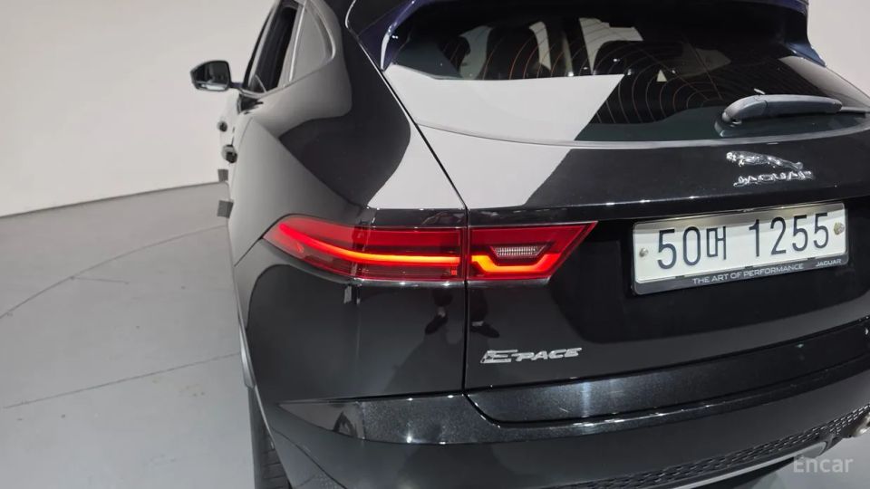 Jaguar E-PACE