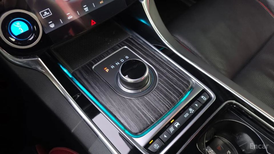 Jaguar xf