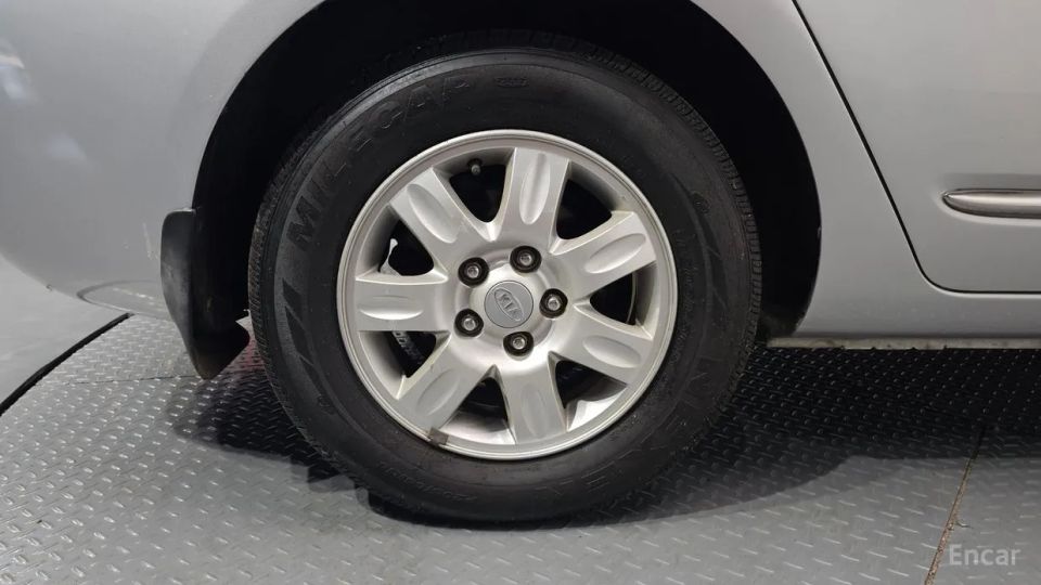 Kia Carens