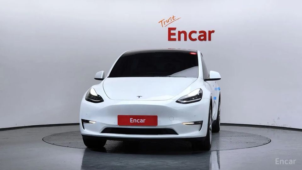 Tesla model-y