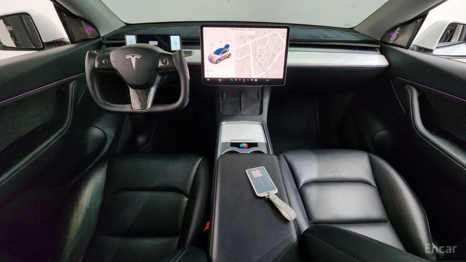 Tesla model-y
