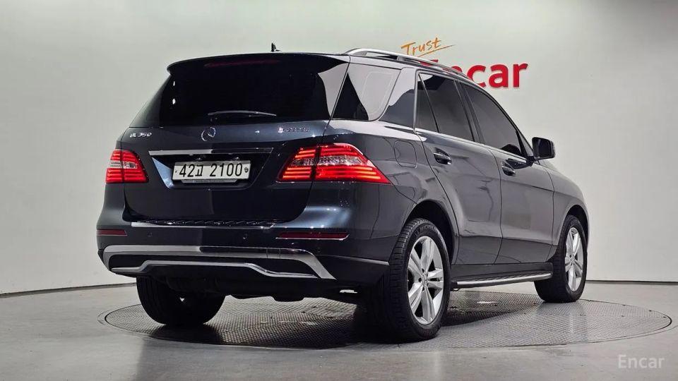 Mercedes-Benz M-class